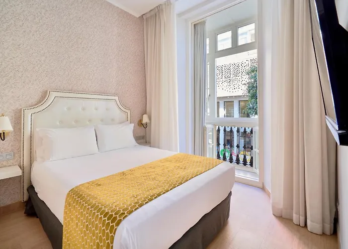 Tandem Soho Apartment *