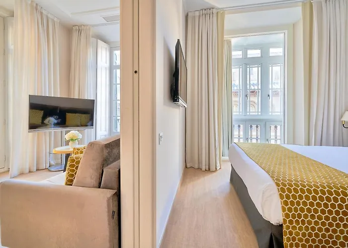 Tandem Soho Apartment