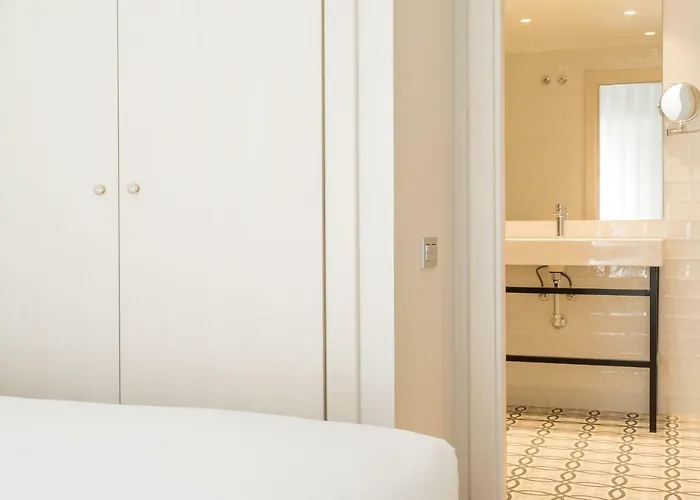 Tandem Soho Apartment *