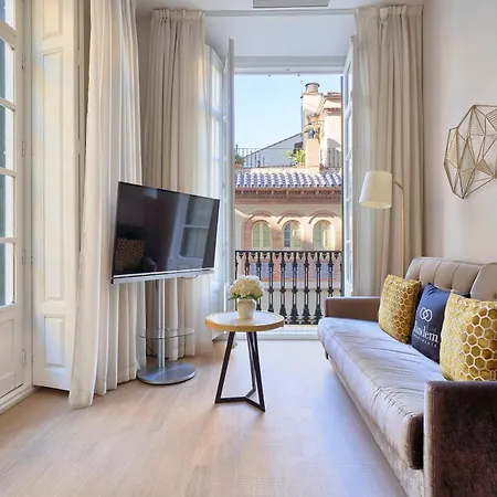 Tandem Soho Apartment *