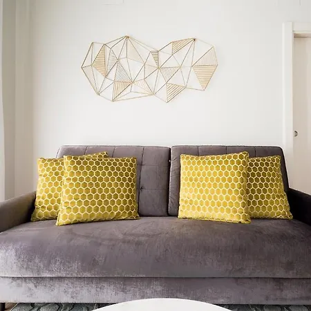 Tandem Soho Apartment *