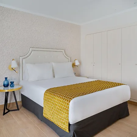 Tandem Soho Apartment *
